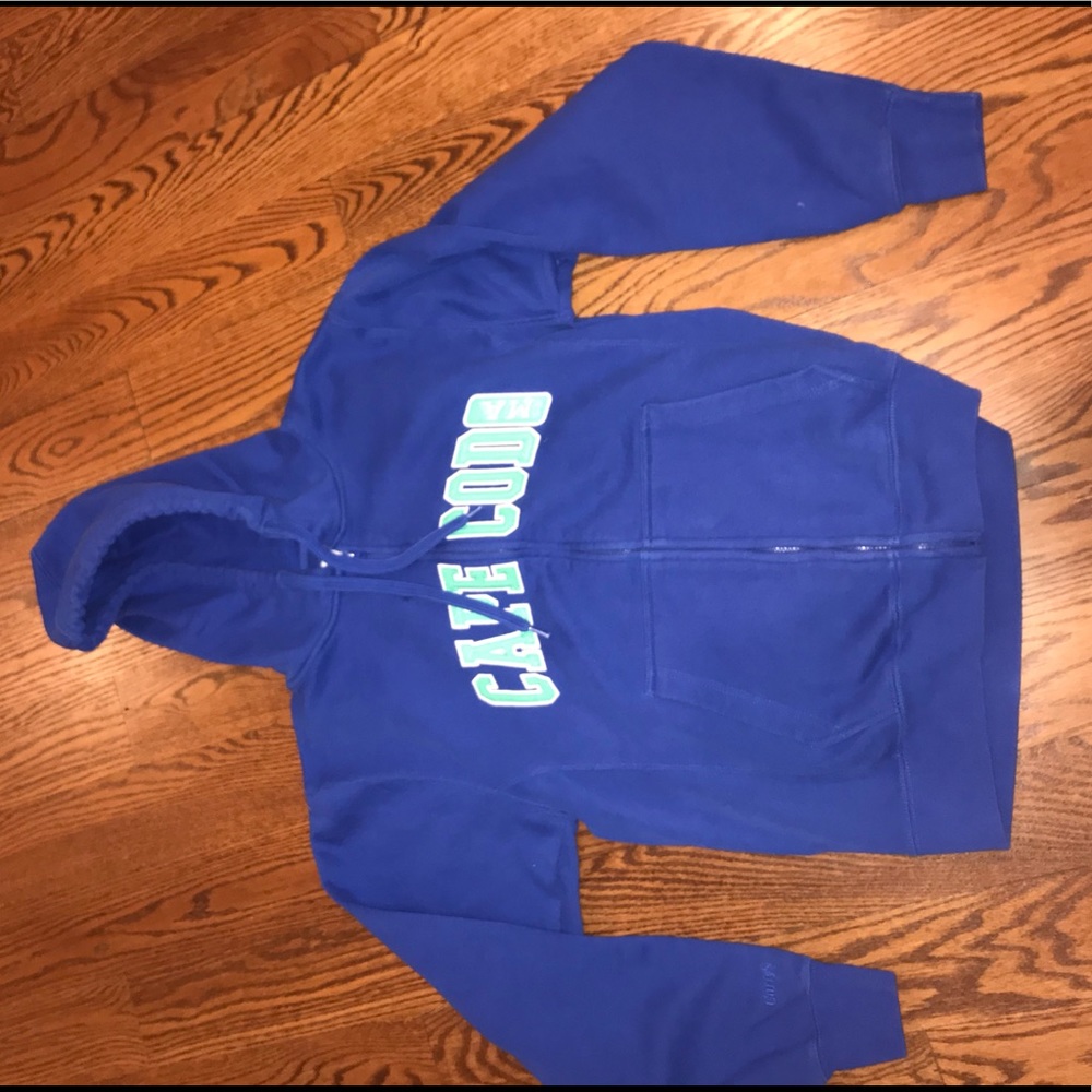 sweatshirt